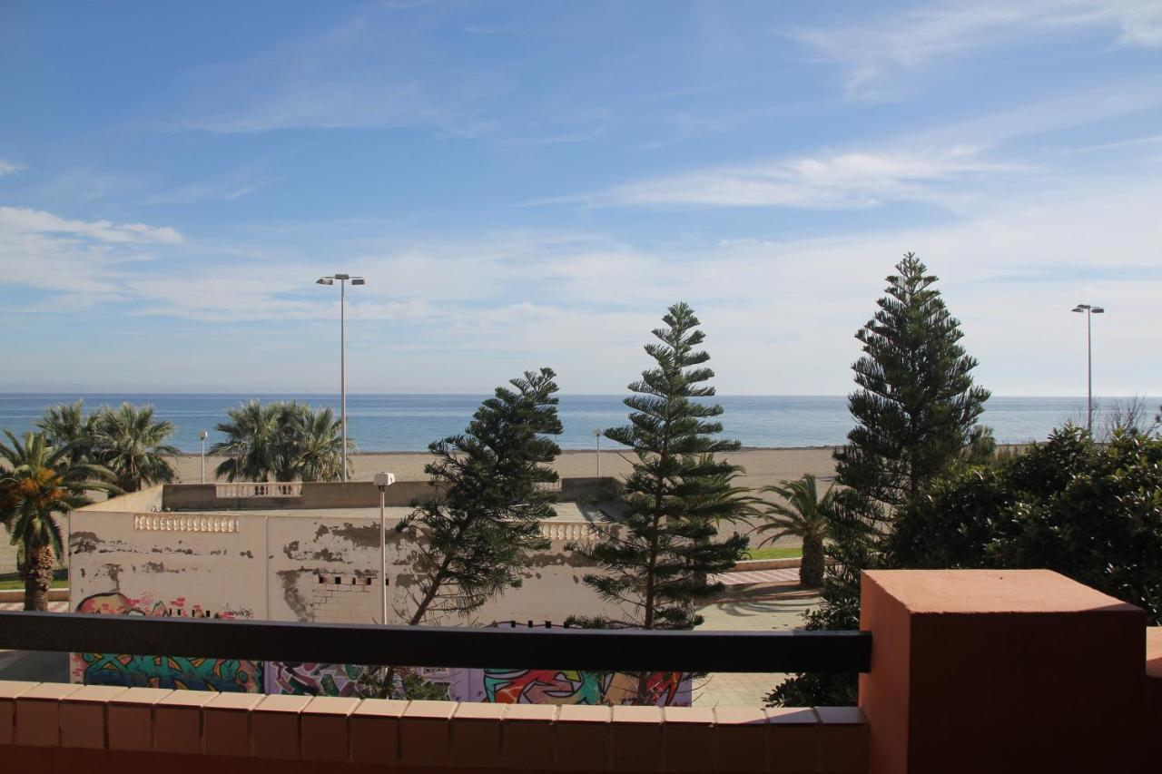 Apartamento En Primera Linea De Playa, Con Vistas A La Playa Y Con Wifi Roquetas de Mar Esterno foto