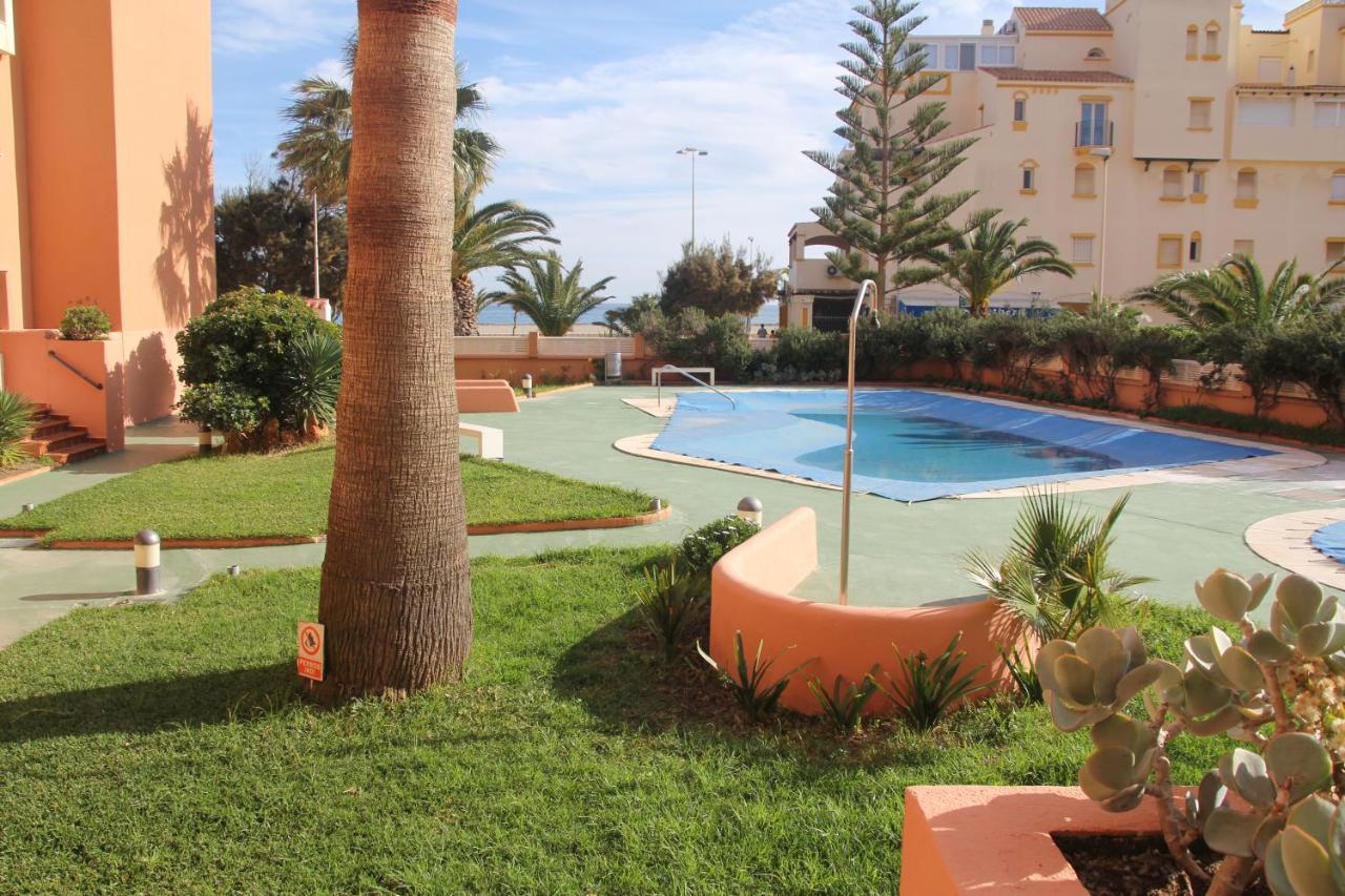 Apartamento En Primera Linea De Playa, Con Vistas A La Playa Y Con Wifi Roquetas de Mar Esterno foto
