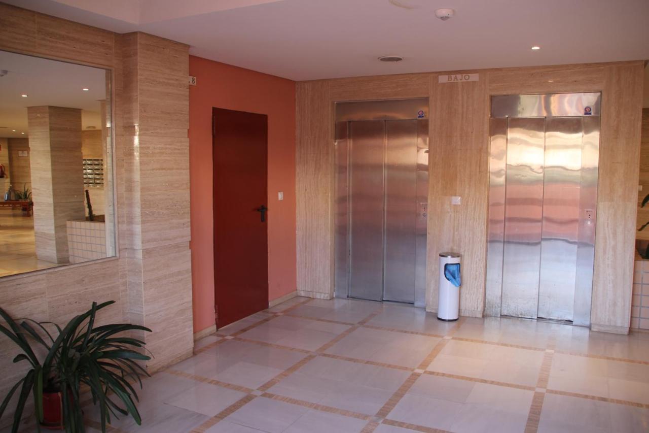 Apartamento En Primera Linea De Playa, Con Vistas A La Playa Y Con Wifi Roquetas de Mar Esterno foto